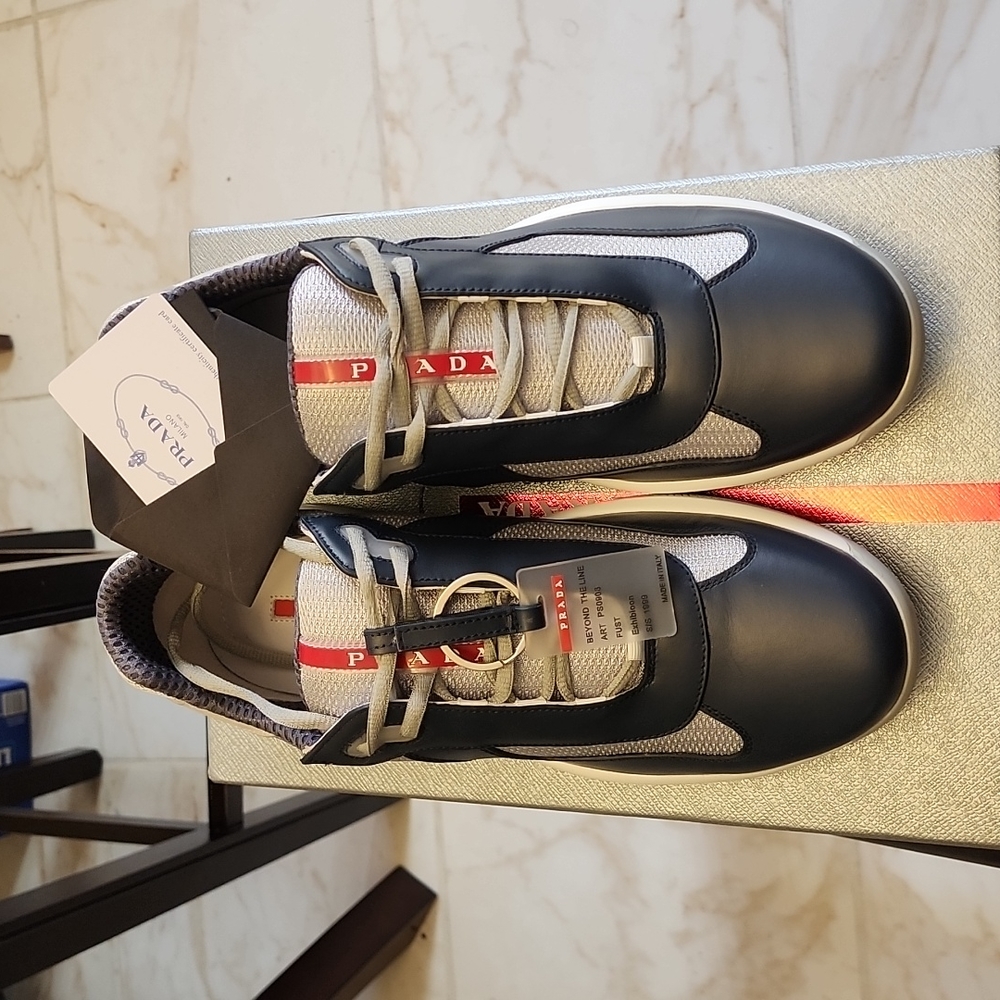 Shoes - Picture 2 of 4